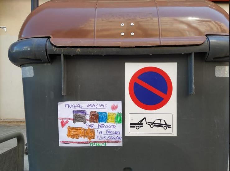 Colector marrón / EMTRE - Arquivo