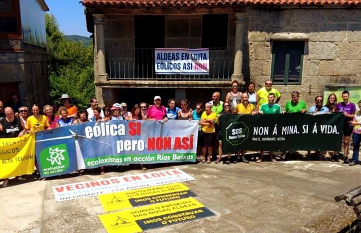 Ecomarcha ciclista de Ecoloxistas en Acción contra as grandes actividades mineiras en Galicia / Ecologistasenaccion.org