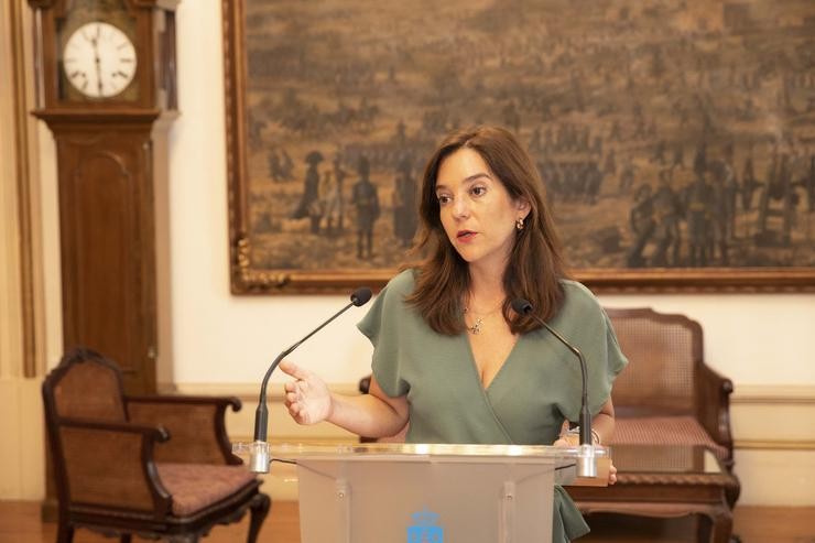 A alcaldesa da Coruña, Inés Rei, en rolda de prensa tras a Xunta de Goberno ocal extraordinaria. ANDY PÉREZ 