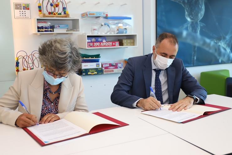 Firma de convenio da Consellería de Sanidade coa Federación Autismo Galicia.. CONSELLERÍA DE SANIDADE / Europa Press