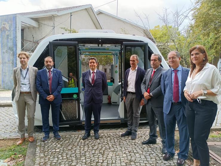 O proxecto europeo 5G-Mobix proba un vehículo autónomo con tecnoloxía 5G na fronteira de España con Portugal.. 5G-MOBIX E CTAG / Europa Press