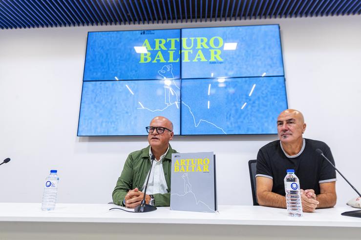 Antón Lopo xunto ao presidente da Deputación de Lugo, José Manuel Baltar / DEPUTACIÓN DE OURENSE