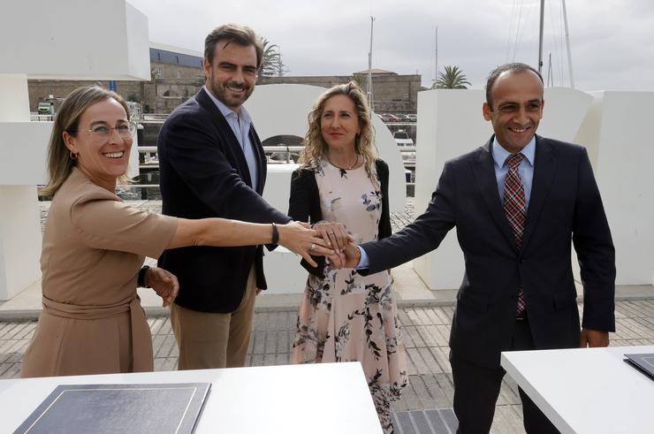 A conselleira de Infraestruturas e Mobilidade, Ethel Vázquez; o vicepresidente segundo da Xunta, Diego Calvo; a delegada da Xunta en Ferrol, Martina Aneiros; e o o presidente da Autoridade Portuaria de Ferrol-San Cibrao, Francisco Barea 