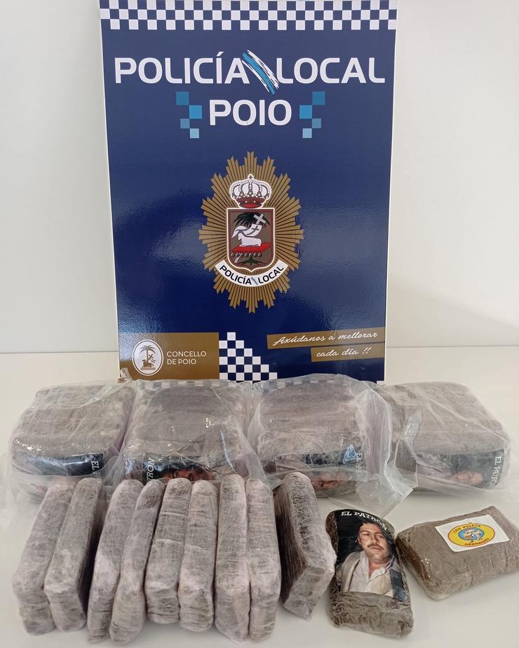 Tres quilos de haxix atopados nunha leira de Polio (Pontevedra).. POLICÍA LOCAL DE POIO / Europa Press