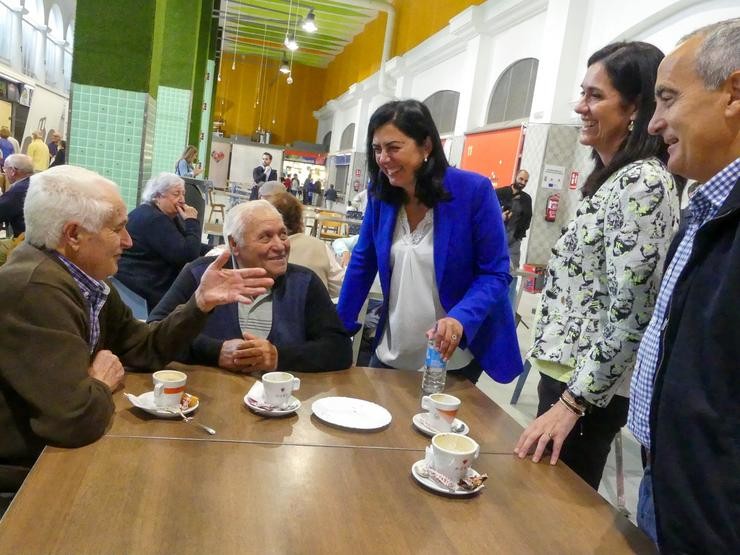 A secretaria xeral do PPdeG, Paula Prado, coa candidata á Alcaldía de Lugo, Elena Candia. PPDEGALICIA / Europa Press
