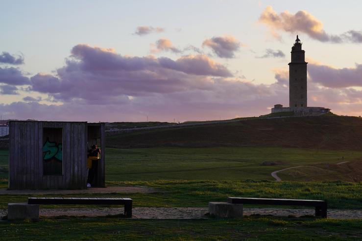 Torre de Hércules da Coruña á tardiña, a 8 de abril de 2022, na Coruña, Galicia.. Álvaro Ballesteros - Europa Press 