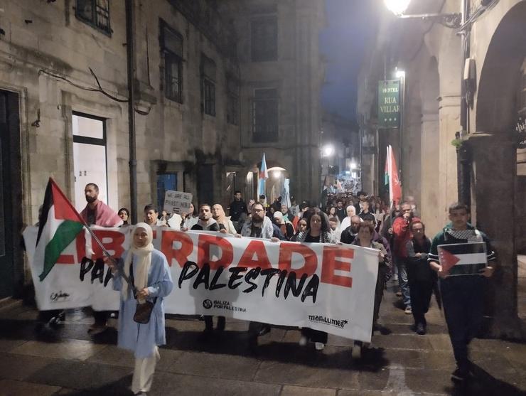 Miles de persoas claman en 16 localidades galegas contra o "xenocidio" do pobo palestino / Europa Press