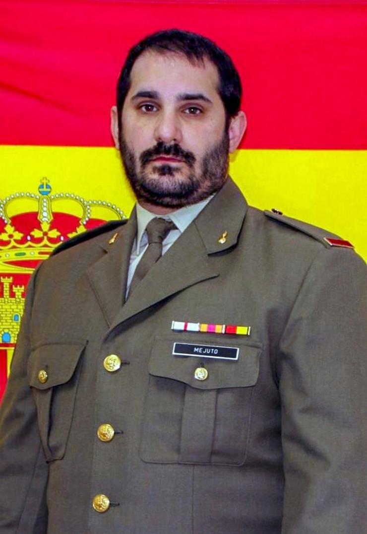 O soldado da unidade militar Brilat, destinado no Grupo de Artillaría de Campaña VII con sede na Base Xeral Trasfogueiro de Pontevedra. EXÉRCITO DE TERRA / Europa Press