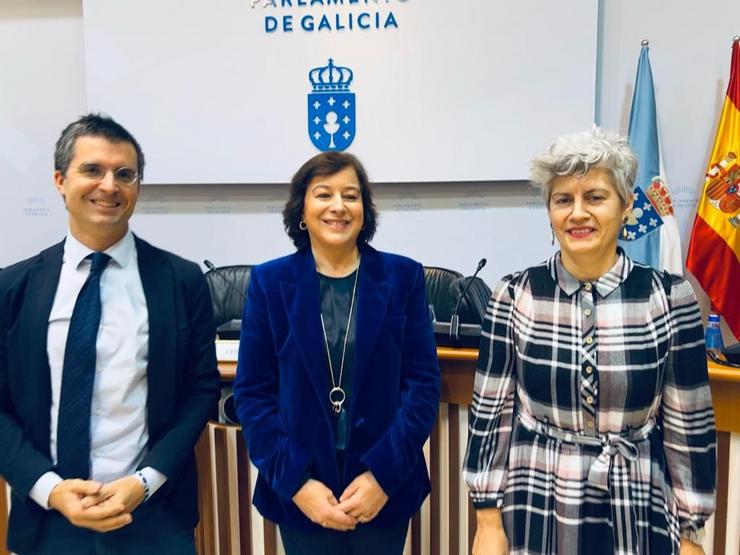 Mesa da Comisión non permanente sobre a posible modificación da letra do Himno de Galicia./Mercedes Queixas. / Europa Press