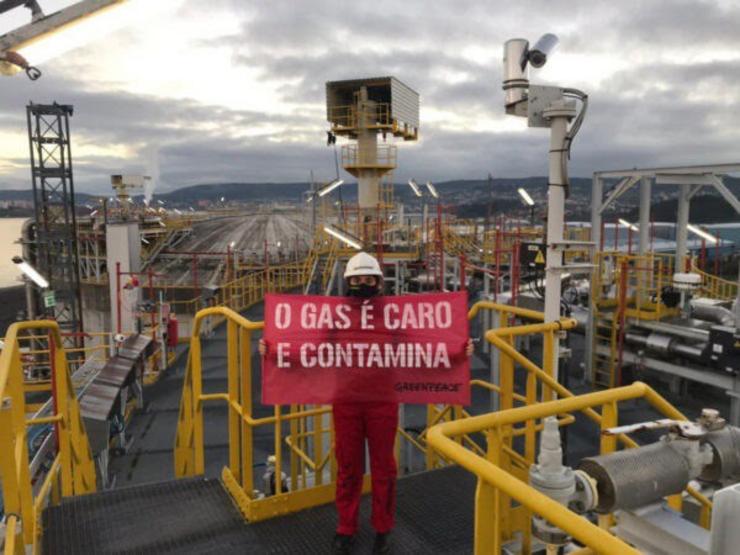 Protesta de Greenpeace contra os combustibles fósiles 