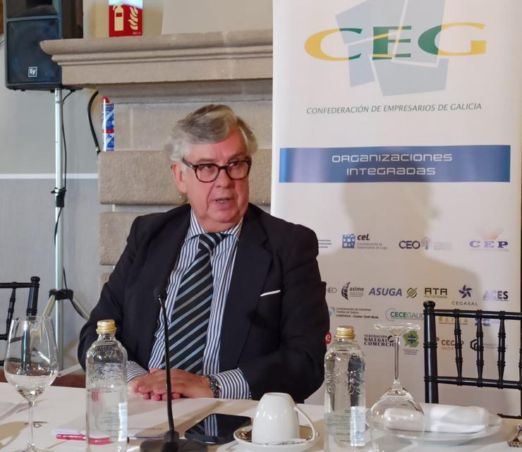 O presidente da Confederación de Empresarios de Galicia (CEG), Juan Vieites, en rolda de prensa / Europa Press