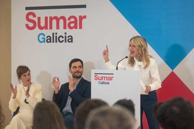 A líder de Sumar, Yolanda Díaz, intervén durante a presentación da candidatura de Sumar Galicia para a Presidencia da Xunta, no Hotel Porta do Camiño, a 27 de decembro de 2023, en Santiago de Compostela, A Coruña, Galicia (España).. César Arxina - Europa Press / Europa Press