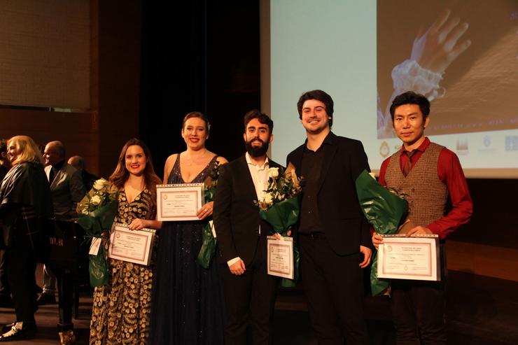 Gañadores do V Concurso de Canto Compostela Lírica. AMIGOS DA ÓPERA 