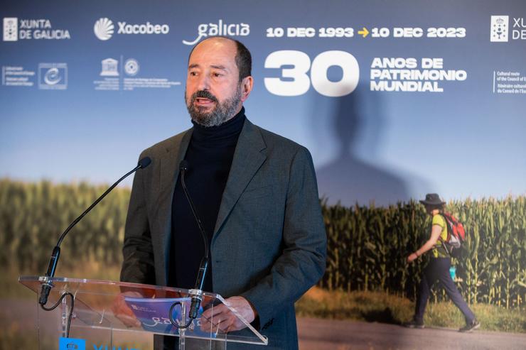 O director de Turismo de Galicia, Xosé Merelles, nunha rolda de prensa.