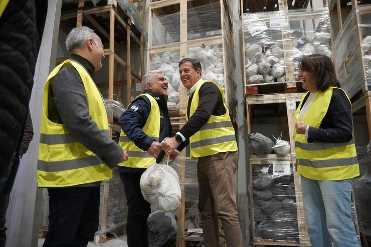 O candidato do PSdeG-PSOE á Xunta, José Ramón Gómez Besteiro, visita as instalacións que a Organización de Palangreiros dá Garda (Orpagu) teñen en Tui (Pontevedra).. PSDEG / Europa Press