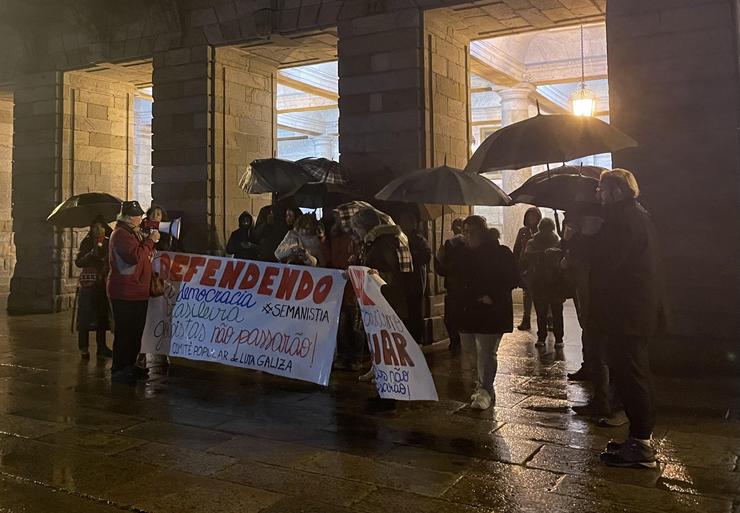 Concentración en Santiago de Compostela "en defensa da democracia brasileira". / Europa Press