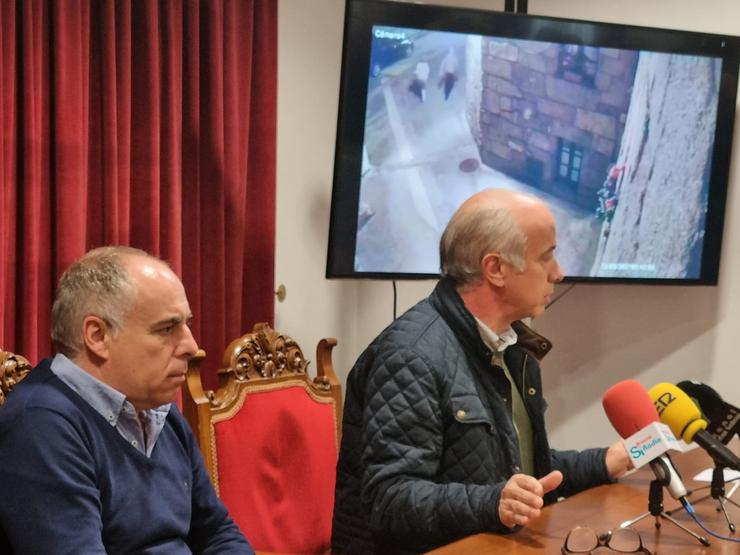 O alcalde de Vilanova de Arousa, Gonzalo Durán, nunha rolda de prensa / Europa Press