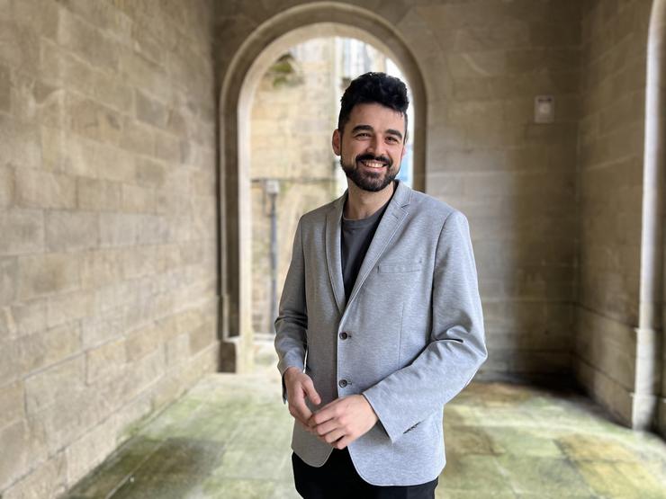 O coordinador xeral de Podemos Galicia, Borja San Ramón, pousa nunha foto para Europa Press no marco dunha entrevista tras asumir o liderado da formación morada. Santiago de Compostela. Xaneiro 2023. 