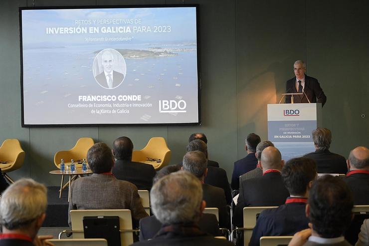 Arquivo - O conselleiro de Economía, Francisco Conde, participa na presentación do estudo 'Retos e perspectivas de investimento en Galicia para 2023'. MONCHO FONTES - Arquivo 