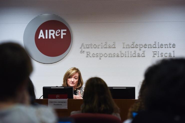 Arquivo - A presidenta da AIReF, Cristina Ferreiro, intervén durante unha rolda de prensa da Autoridade Independente de Responsabilidade Fiscal (AIReF), na sede de AIReF, a 25 de outubro de 2022, en Madrid (España). Durante a rolda de prensa se. Gustavo Valente - Europa Press - Arquivo 