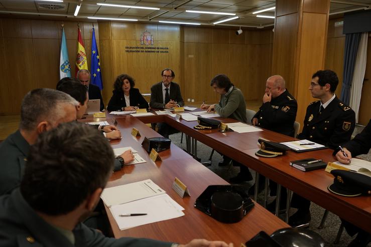 A subdelegada do Goberno na Coruña, María Rivas, nunha reunión para facer balance do Plan Director para a Convivencia e Mellora da Seguridade nos Centros Educativos e as súas Contornas 