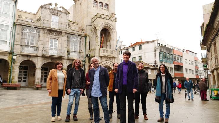 A portavoz nacional do BNG, Ana Pontón, xunto ao candidato á Alcaldía do Porriño, Pedro Pereira, na localidade pontevedresa. BNG / Europa Press