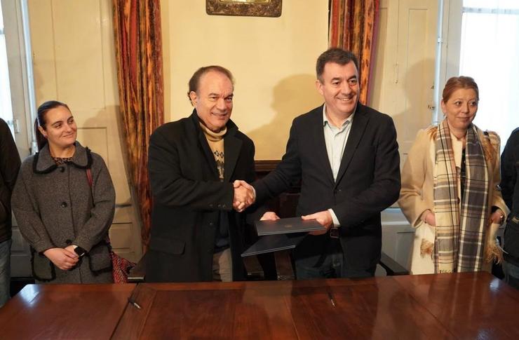 Xunta e Concello de Lalín asinan o convenio para rehabilitar a Casa de don Álvaro 