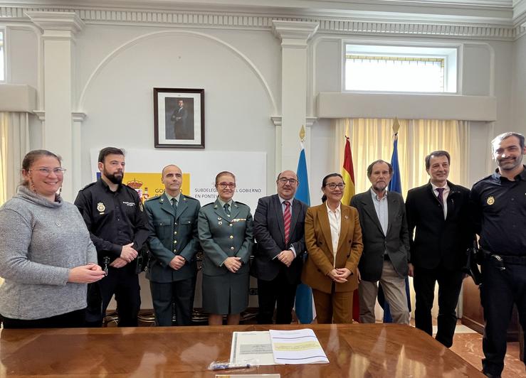 Reunión da comisión provincial de seguimento do Plan Director para a Convivencia e Mellora da Seguridade Escolar, en Pontevedra, presidida pola subdelegada do Goberno, Maica Larriba.. SUBDELEGACIÓN DO GOBERNO EN PONTEVEDRA / Europa Press