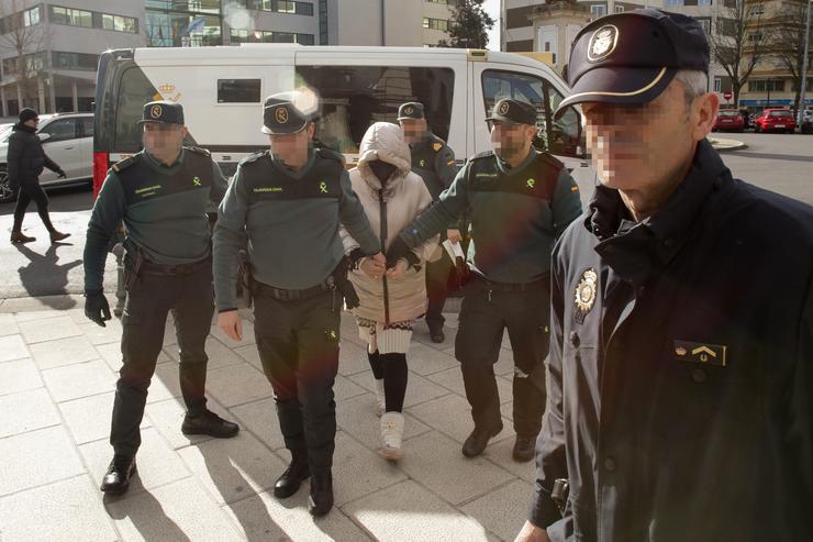 A presunta asasina da súa filla Desirée Leal, Ana Sandamil, á súa chegada aos xulgados / Europa Press / Europa Press