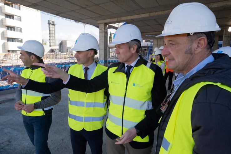 O presidente da Xunta, Alfonso Rueda, visita as obras de ampliación do Hospital Gran Montecelo 