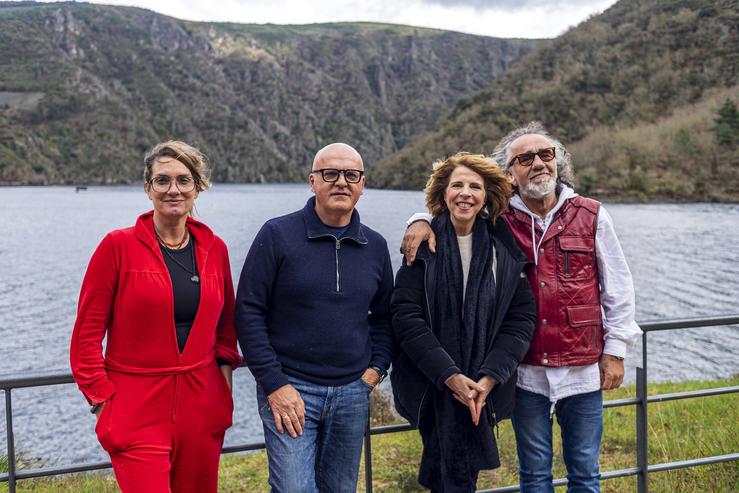 Encontro do presidente da Deputación de Ourense, Manuel Baltar, con Eva Nielsen, Sole Giménez e Teo Cardalda / Europa Press