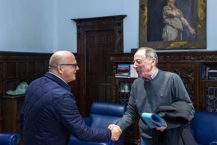 Reunión Manuel Baltar (presidente da Deputación de Ourense) con Manuel Prado López (alcalde de Beariz) / Europa Press