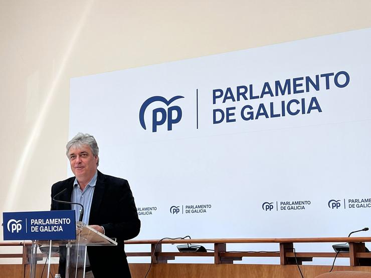 O portavoz parlamentario do PPdeG, Pedro Puy, en rolda de prensa este luns / Europa Press