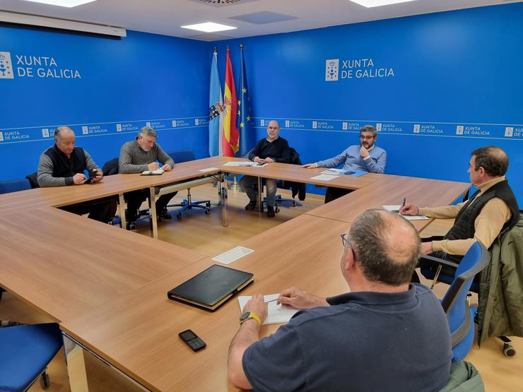 Reunión do director xeral de Pesca co tres principais organizacións da produción do mexillón. XUNTA / Europa Press