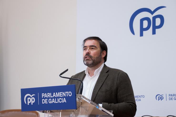 O viceportavoz parlamentario do PPdeG Alberto Pazos en rolda de prensa. PPDEG / Europa Press