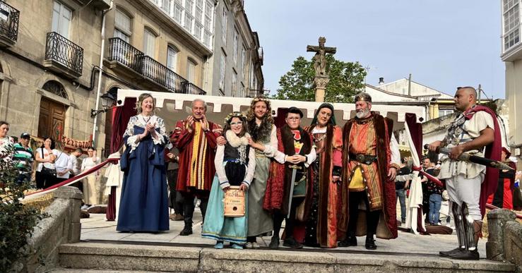 Gañadores concurso traxes medievais - Concello de Monforte