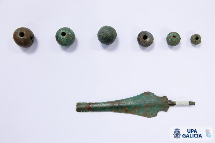 Parte das pezas arqueolóxicas recuperadas pola Policía Autonómica de Galicia / XUNTA -  Europa Press