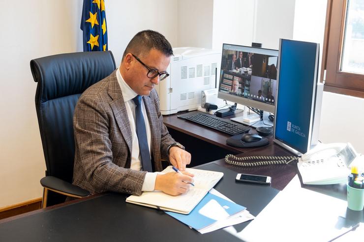 O conselleiro do Medio Rural, José González, participará por vía telemática na Mesa da Seca. XUNTA / Europa Press