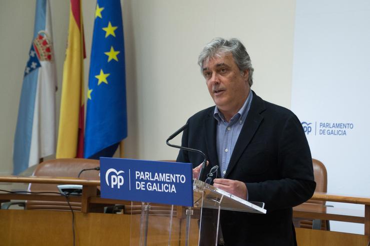 O portavoz dos populares galegos, Pedro Puy, en rolda de prensa. PPDEG 