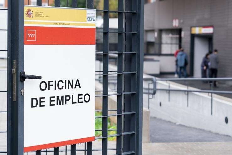 Oficina de Emprego, onde a xente vai apuntarse ao paro / A. Pérez Meca - Europa Press