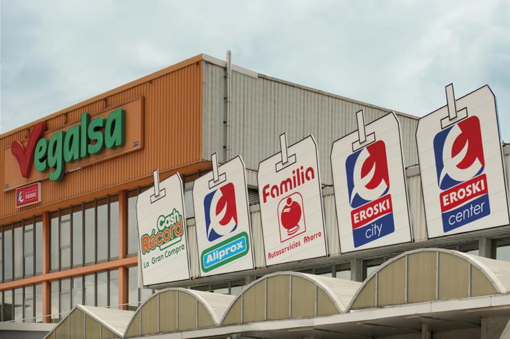 Supermercado do grupo Vegalsa Eroski /Aral-Vegalsa