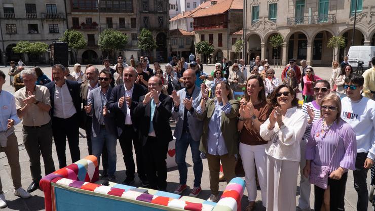 O deputado do PSOE Guillermo Meijón (2i); o ministro de Cultura e Deporte, Miquel Iceta (3i); o candidato do PSdeG-PSOE á Alcaldía de Pontevedra, Iván Pontes (4i); a concelleira de Turismo e Promoción Económica do Concello de Pontevedra, Yoya Bla. Gustavo da Paz - Europa Press / Europa Press