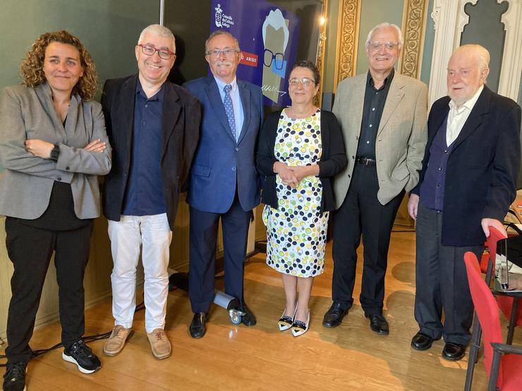 -Beatriz Liz De Cea, Carlos L. Bernárdez, Manuel Puga, Rosario Álvarez, Víctor Freixanes.. CCG 