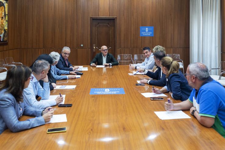 Xunta De Goberno Dá Deputación Ourense. Asisiten Manuel Baltar (Presidente Deputación); Rosendo Fernández (Vicepresidente 1 Dá Deputación De Ourense); César Fernández Gil (Vicepresidente 2 Dá Deputación De Ourense); Placido Álvarez Dobaño (Vicepresidente. DEPUTACIÓN DE OURENSE 