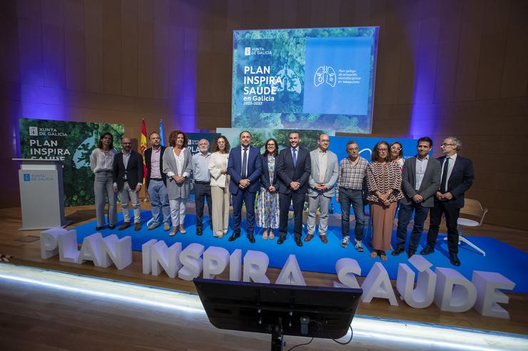 O conselleiro de Sanidade, Julio García Comesaña, a directora xeral de Saúde Pública, Carmen Durán, e o director xeral de Asistencia Sanitaria, Jorge Aboal, na presentación do Plan Inspira Saúde en Galicia 2023-2027 
