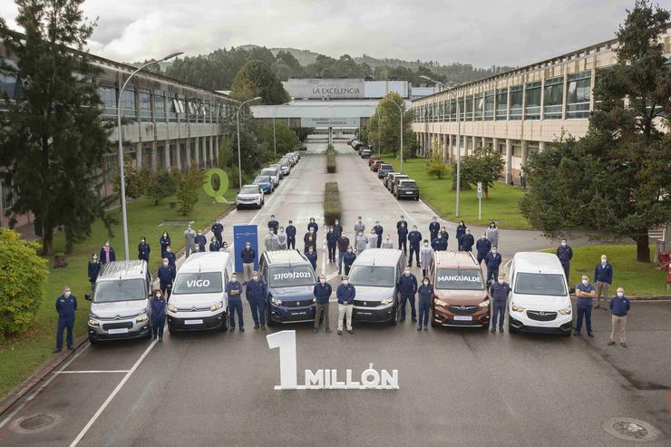 Celebración na planta de Stellantis Vigo tras superarse o millón de furgonetas de nova xeración producidas entre esta fábrica e a de Mangualde (Portugal) / GRUPO STELLANTIS - Arquivo 