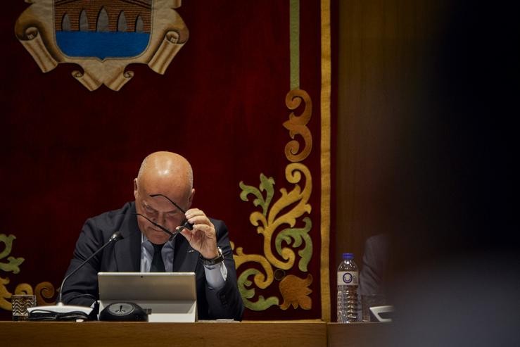 O presidente da Deputación de Ourense e presidente do PP de Ourense, Manuel Baltar, durante un pleno extraordinario da Deputación de Ourense 