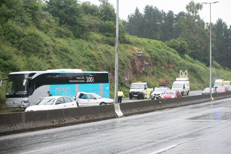 Accidente rexistrado en Santiago.. GUSTAVO DA PAZ/EUROPA PRESS / Europa Press