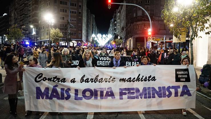 Manifestación contra a violencia de xénero /  Javier Vázquez - Arquivo