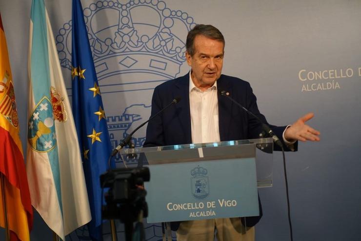 O alcalde de Vigo, Abel Caballero, comparece na sala de prensa da Alcaldía, no Concello olívico / CONCELLO DE VIGO - Arquivo